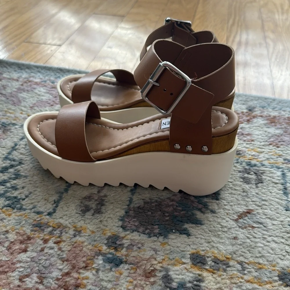 Steve Madden Keanu Platform Sandals - Picture 4 of 5